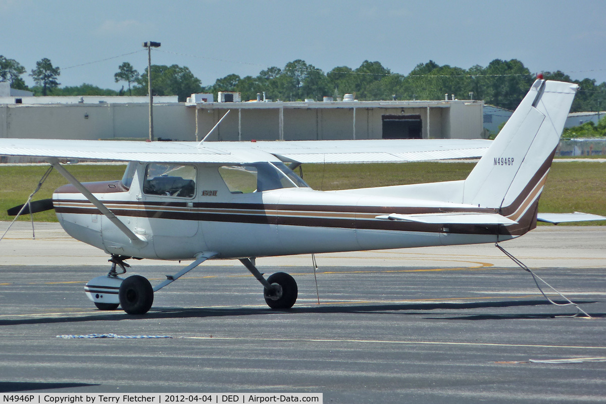 N4946P, 1981 Cessna 152 C/N 15284854, At Deland Airport, Florida