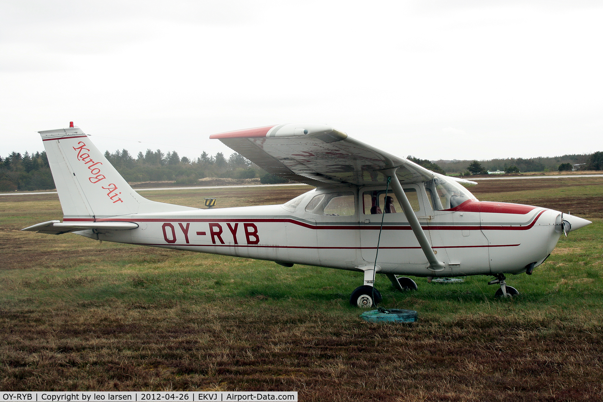 OY-RYB, 1972 Reims F172L Skyhawk C/N 862, Stauning 26.4.12 Denmark