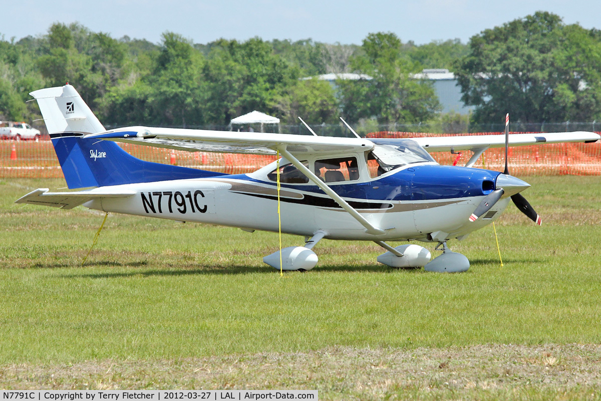 N7791C, 2004 Cessna 182T Skylane C/N 18281423, At 2012 Sun N Fun at Lakeland , Florida