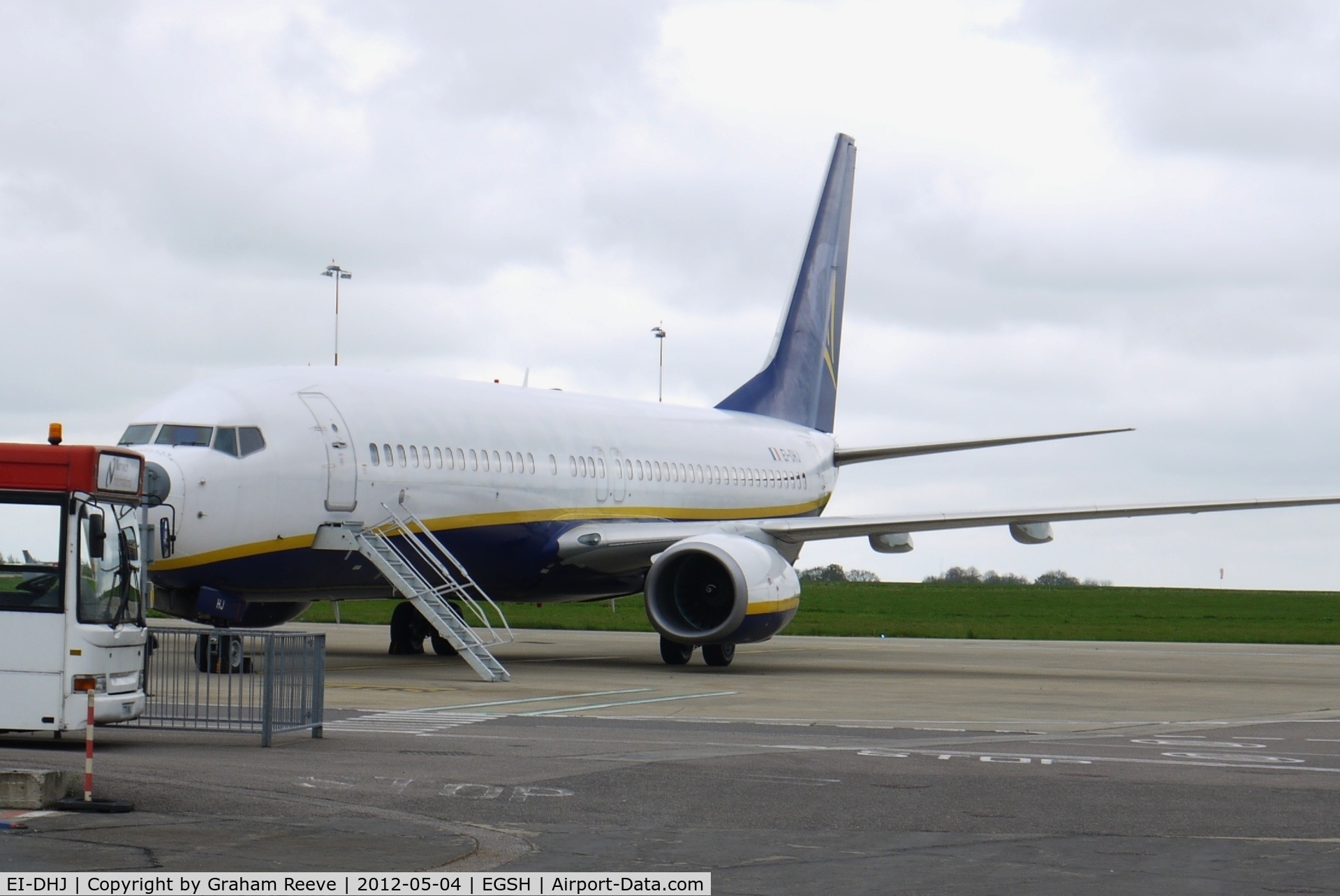 EI-DHJ, 2005 Boeing 737-8AS C/N 33819, Partial Ryanair markings.