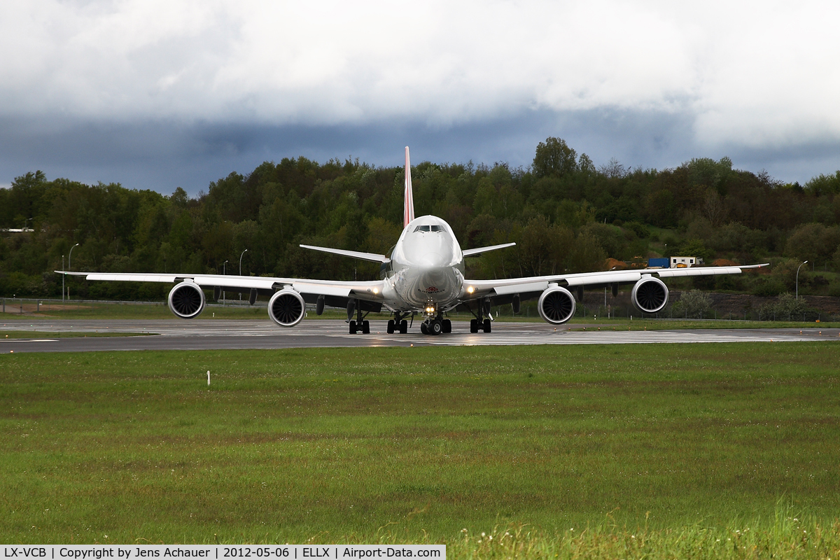LX-VCB, 2010 Boeing 747-8R7F C/N 35806, Line-up rwy 24