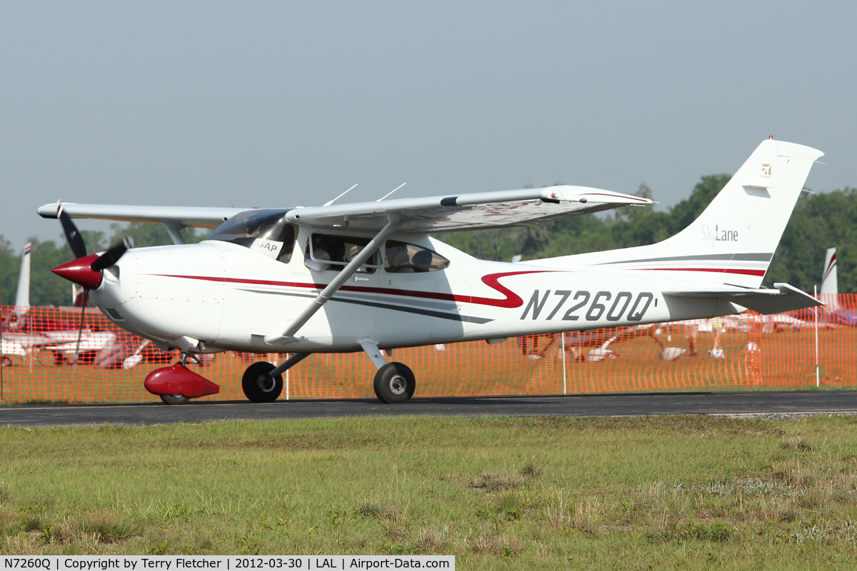 N7260Q, 2001 Cessna 182T Skylane C/N 18280957, At 2012 Sun N Fun