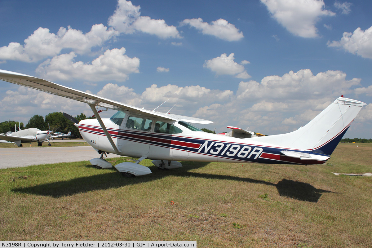 N3198R, 1967 Cessna 182L Skylane C/N 18258598, At Gilbert Airport ,Winter Haven , Florida