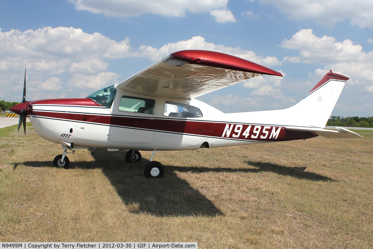 N9495M, 1971 Cessna 210K Centurion C/N 21059395, At Gilbert Airport ,Winter Haven , Florida