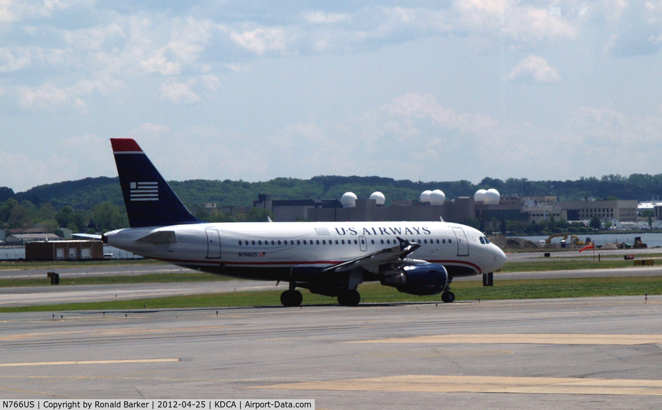 N766US, 2000 Airbus A319-112 C/N 1378, DCA, VA