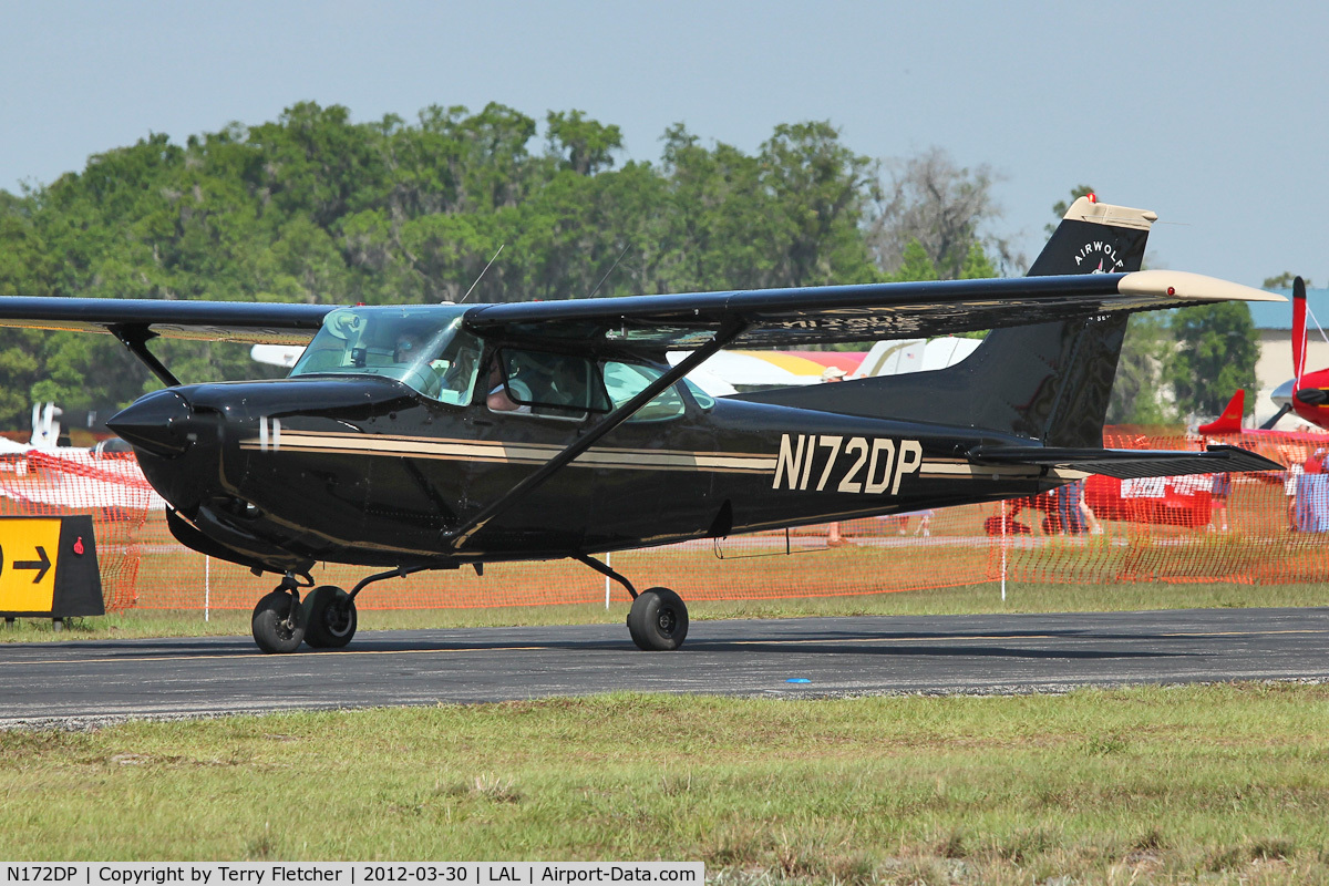 N172DP, 1980 Cessna 172RG Cutlass RG C/N 172RG0465, At 2012 Sun N Fun