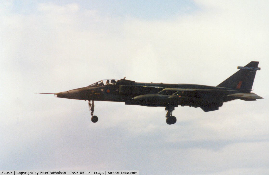 XZ396, 1977 Sepecat Jaguar GR.1A C/N S.161, Jaguar GR.1A, callsign Blackcat 1, of 6 Squadron at RAF Coltishall on final approach to RAF Lossiemouth in May 1995.