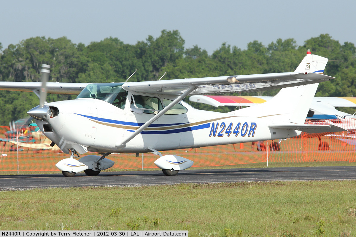 N2440R, 1964 Cessna 182G Skylane C/N 18255540, At 2012 Sun N Fun