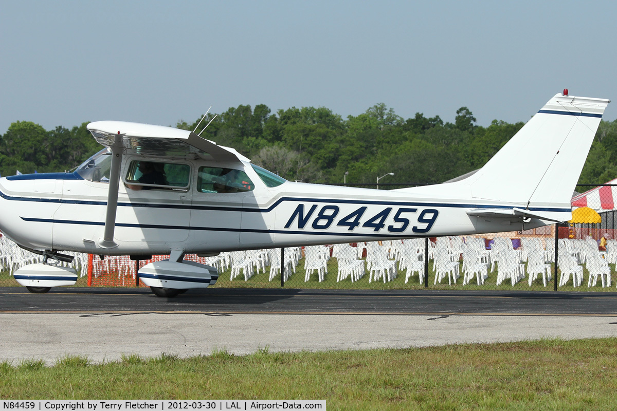 N84459, 1969 Cessna 172K Skyhawk C/N 17258478, At 2012 Sun N Fun