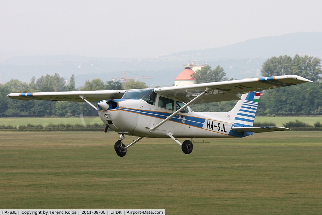 HA-SJL, 1975 Cessna 172M C/N 17265068, Dunakeszi