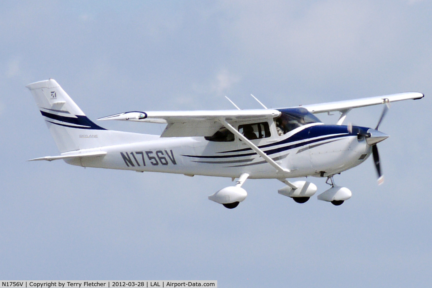 N1756V, 2005 Cessna 182T Skylane C/N 18281626, At 2012 Sun N Fun