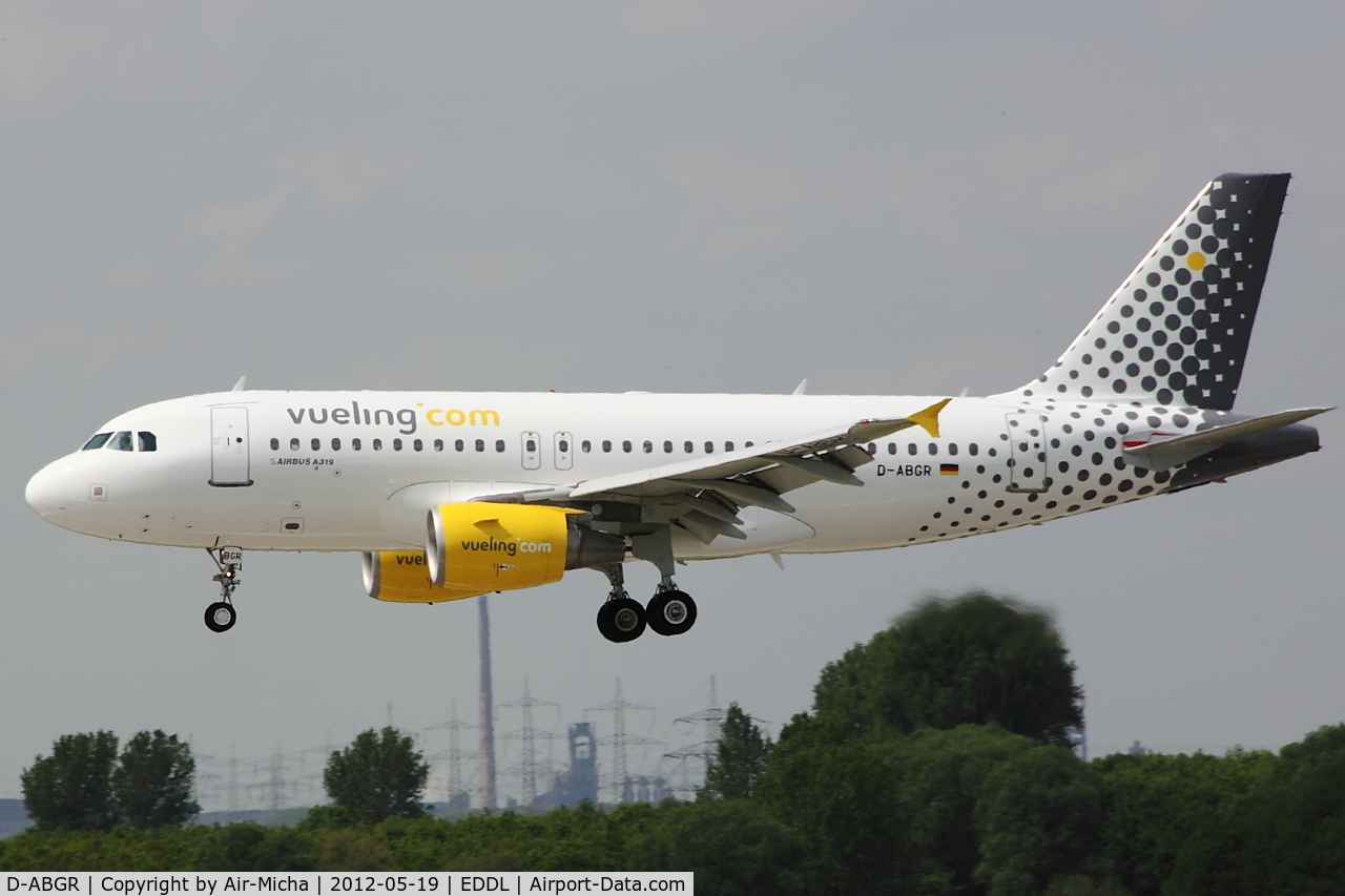 D-ABGR, 2008 Airbus A319-112 C/N 3704, New colors from the new owner of Vueling Airlines!