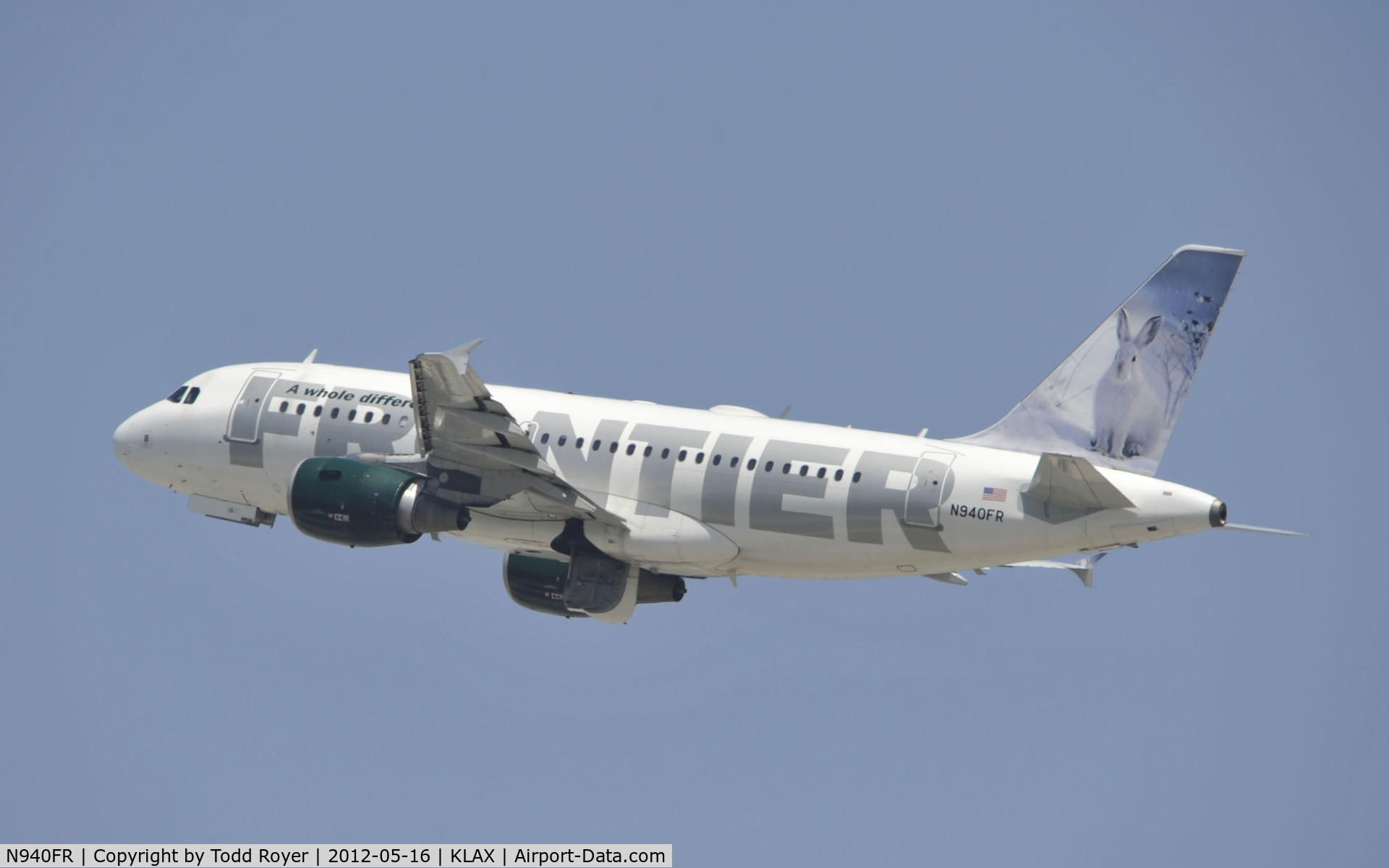 N940FR, 2005 Airbus A319-111 C/N 2465, Departing LAX on 25R