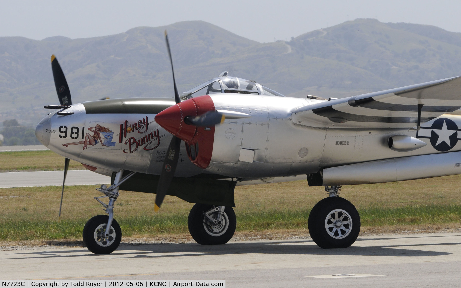 N7723C, 1944 Lockheed P-38L-5 Lightning C/N 7985, Chino Airshow 2012