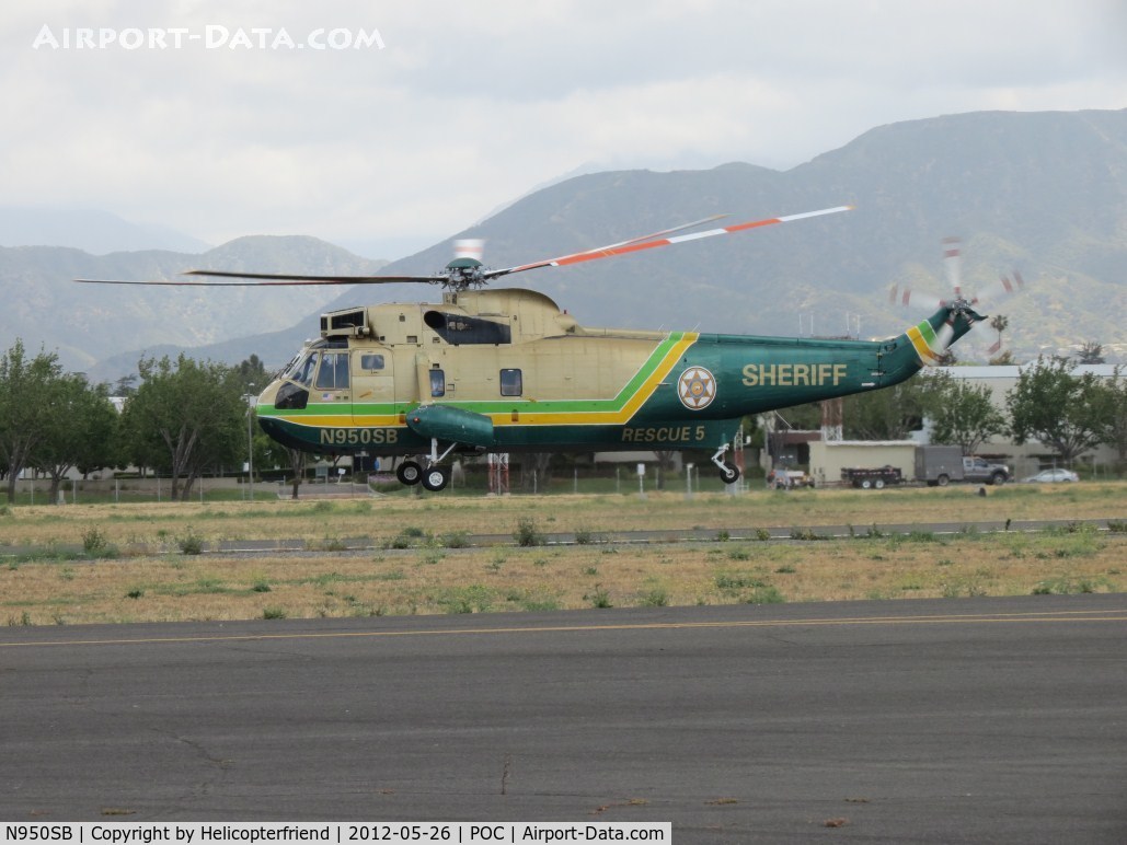 N950SB, Sikorsky SH-3H Sea King C/N 61372, Main rotors turning up for lift and ship heading west