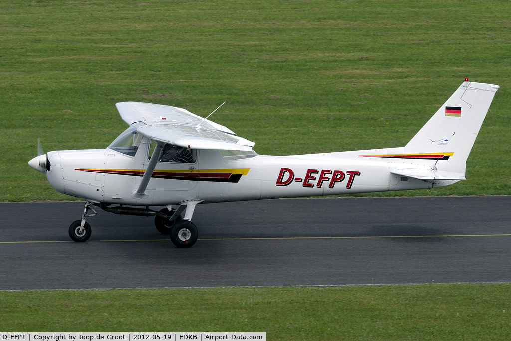 D-EFPT, Reims F152 C/N 1617, Flugschule Koln Bonn