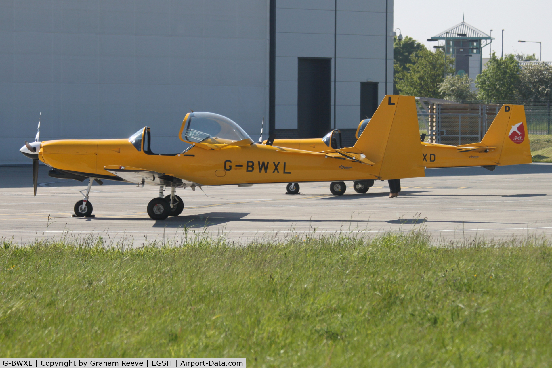 G-BWXL, 1996 Slingsby T-67M-260 Firefly C/N 2247, With G-BWXD behind.