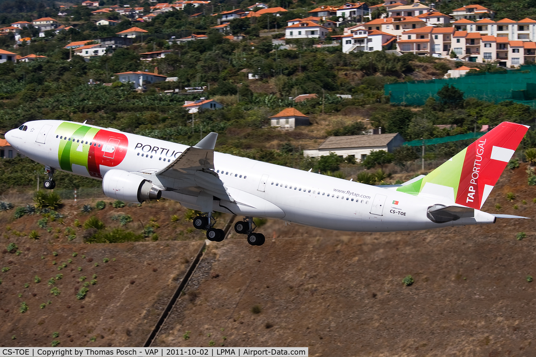 CS-TOE, 1999 Airbus A330-223 C/N 305, TAP Air Portugal