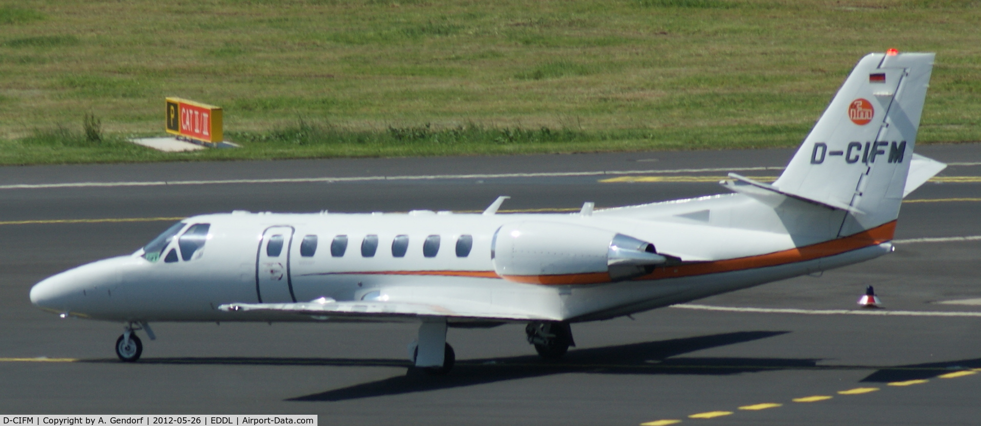 D-CIFM, 2009 Cessna 560 Citation Encore+ C/N 560-0814, Triple Alpha (untitled), is taxiing after landing at Düsseldorf Int´l (EDDL)