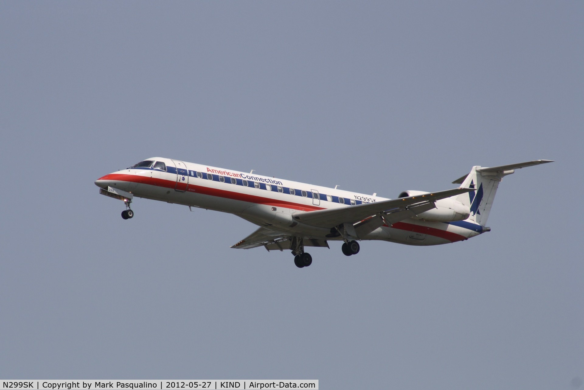 N299SK, 2001 Embraer ERJ-140LR (EMB-135KL) C/N 145532, EMB-135KL