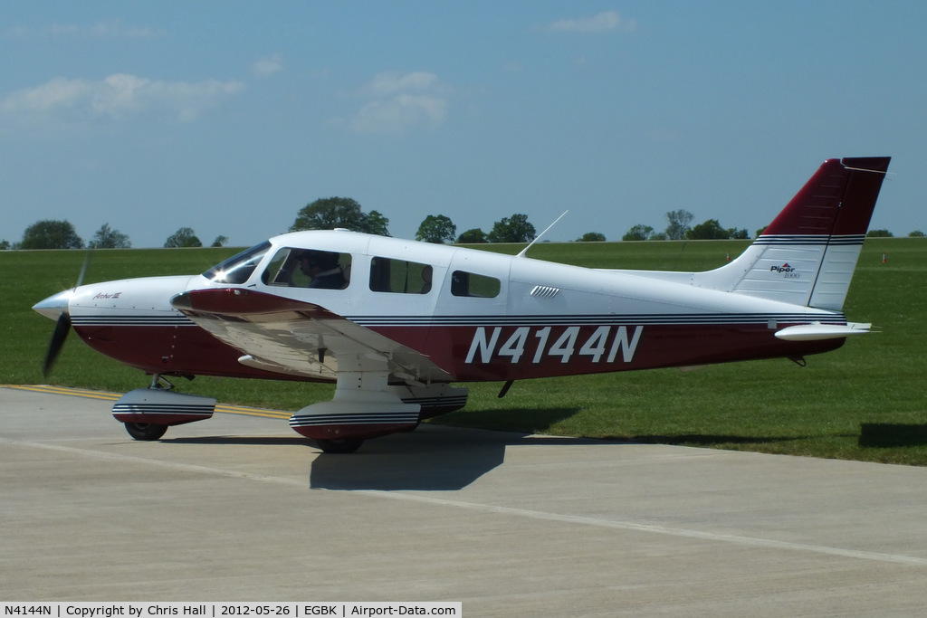 N4144N, 2000 Piper PA-28-181 Cherokee Archer III C/N 2843361, at AeroExpo 2012