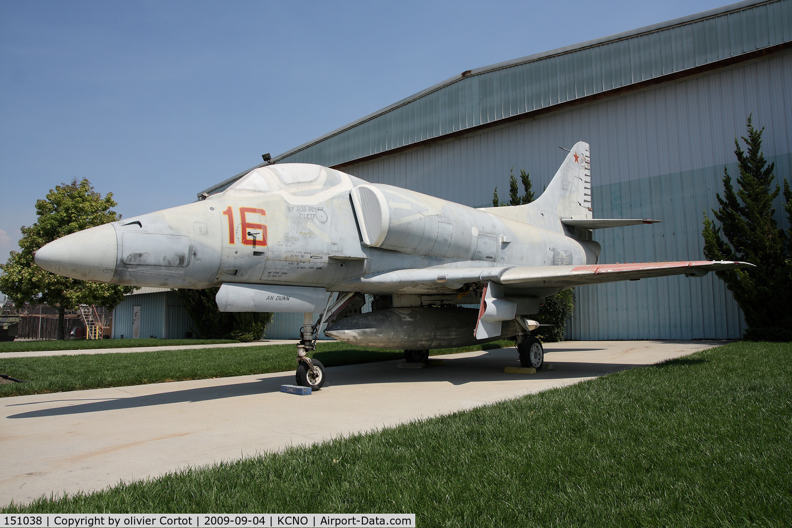 151038, Douglas A-4E Skyhawk C/N 13208, outside the Yanks museum