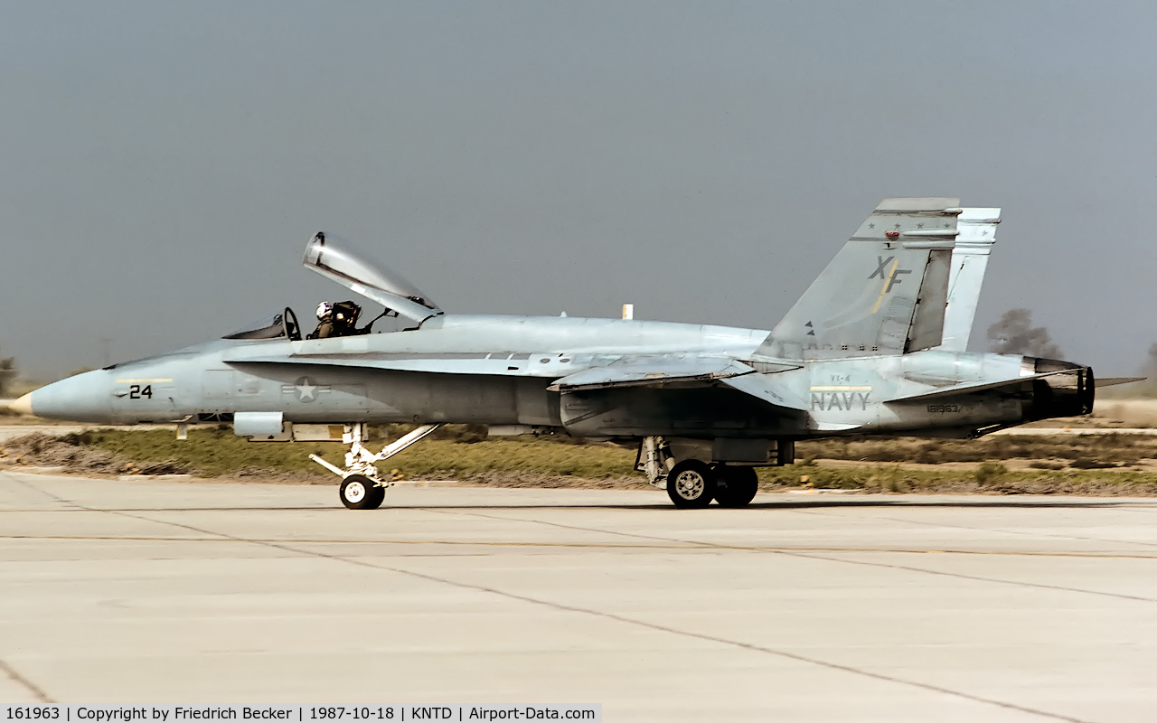 161963, McDonnell Douglas F/A-18A Hornet C/N 0178, taxying to the active
