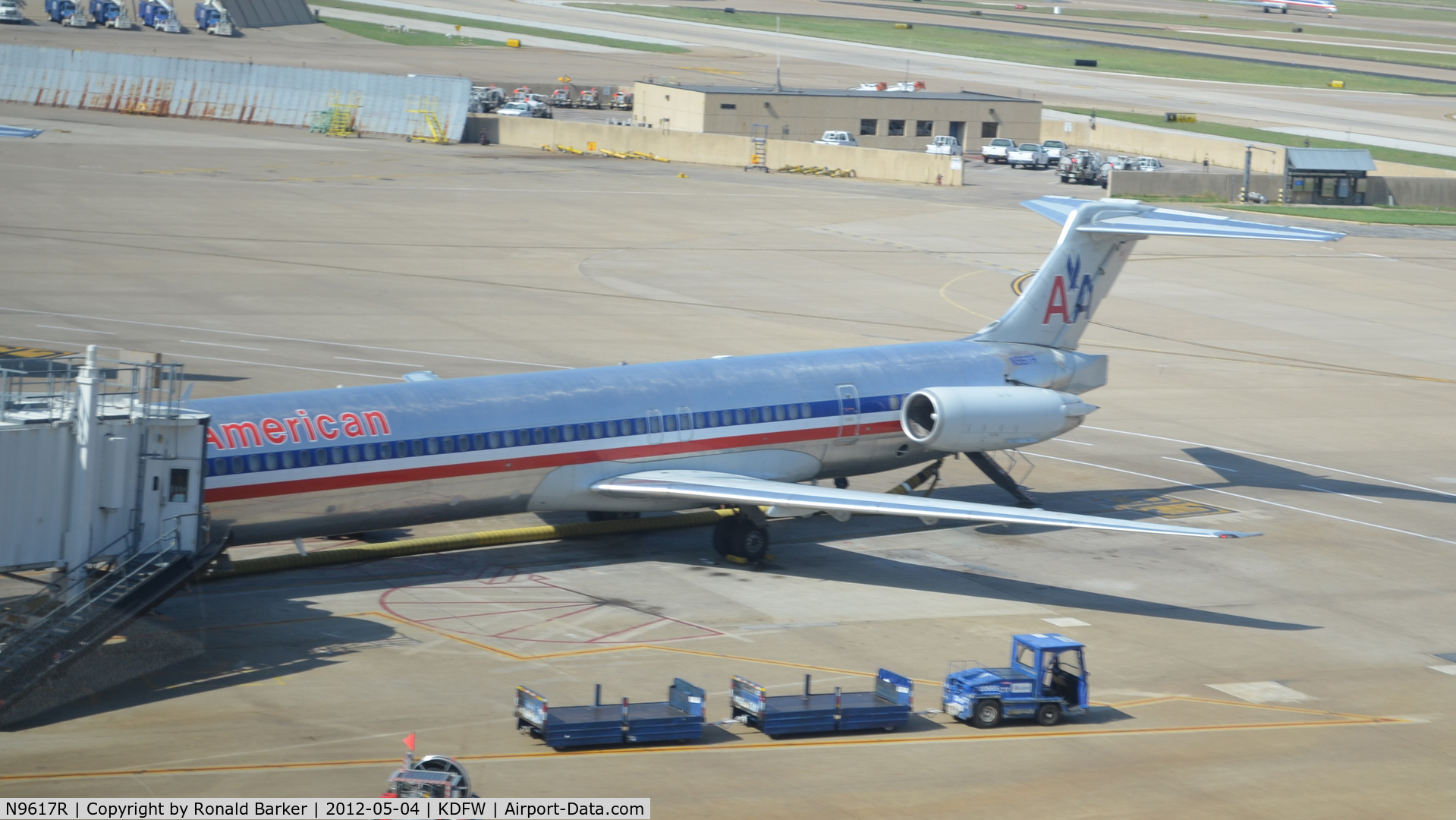 N9617R, 1997 McDonnell Douglas MD-83 (DC-9-83) C/N 53564, Dallas