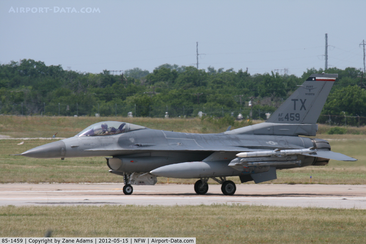 85-1459, 1985 General Dynamics F-16C Fighting Falcon C/N 5C-239, 301st Fighter Wing F-16 at NASJRB Fort Worth