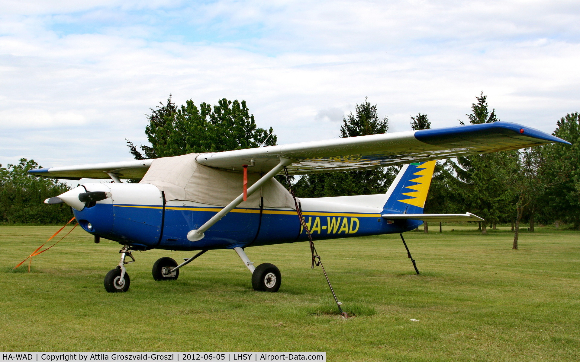 HA-WAD, 1977 Cessna 152 C/N 15280736, Szombathely Airfield, Hungary - LHSY