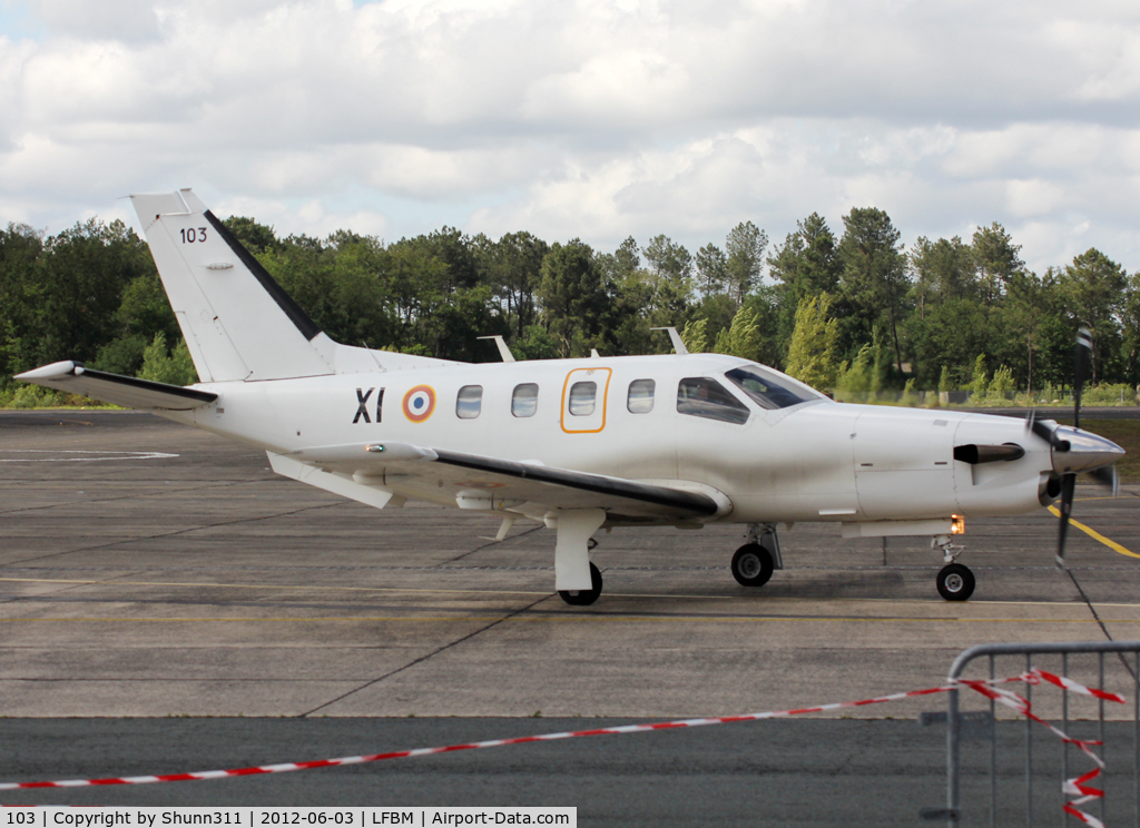 103, Socata TBM-700A C/N 103, Arriving from flight durinf LFBM Open Day 2012