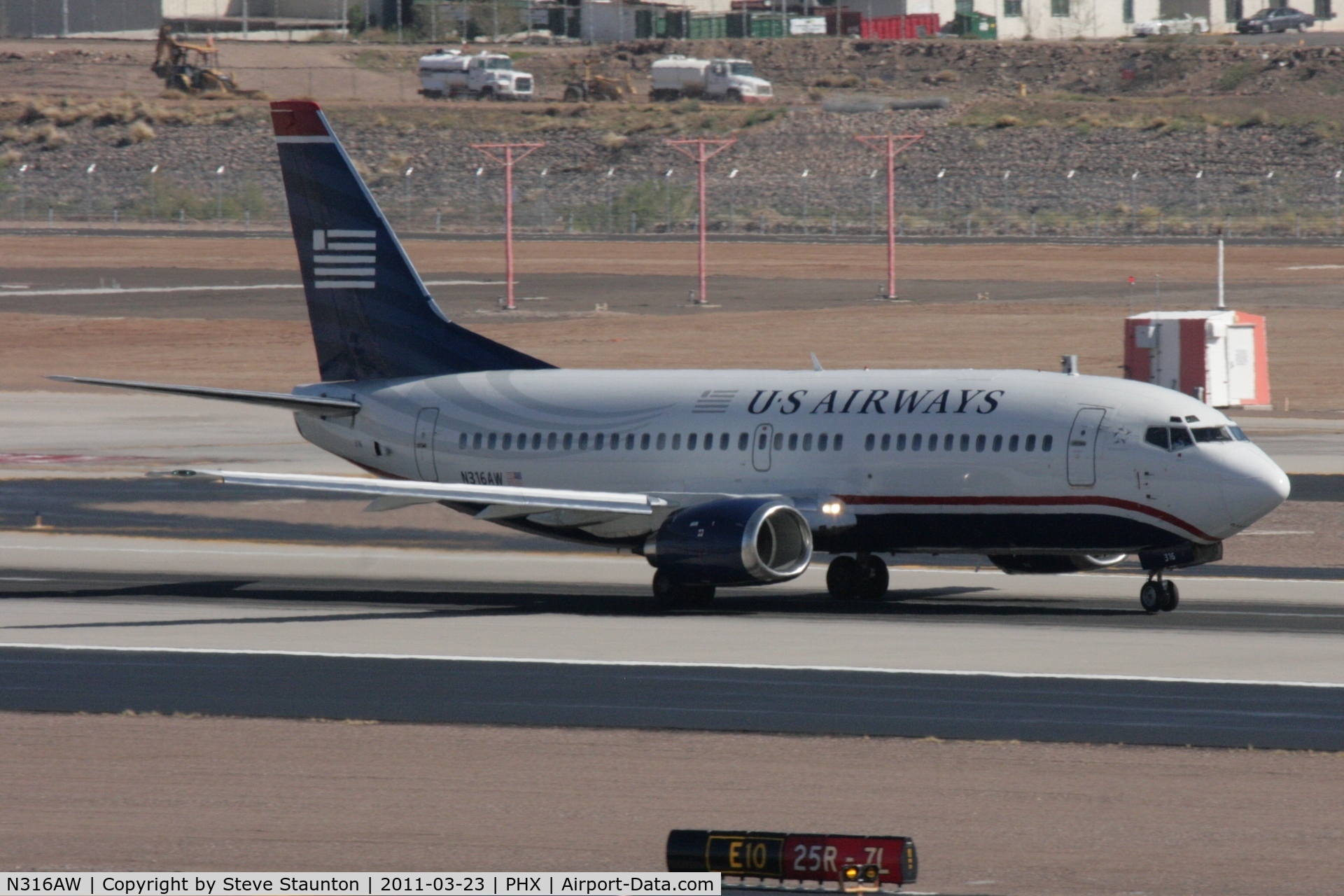 N316AW, 1987 Boeing 737-3S3 C/N 23713, Taken at Phoenix Sky Harbor Airport, in March 2011 whilst on an Aeroprint Aviation tour