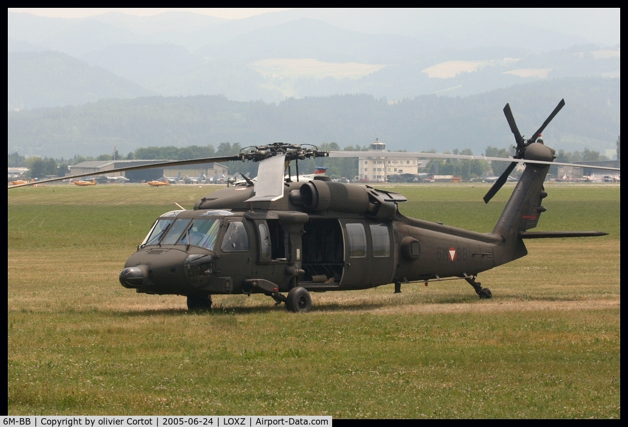 6M-BB, 2002 Sikorsky S-70A-42 Black Hawk C/N 70-2736, Air power 05