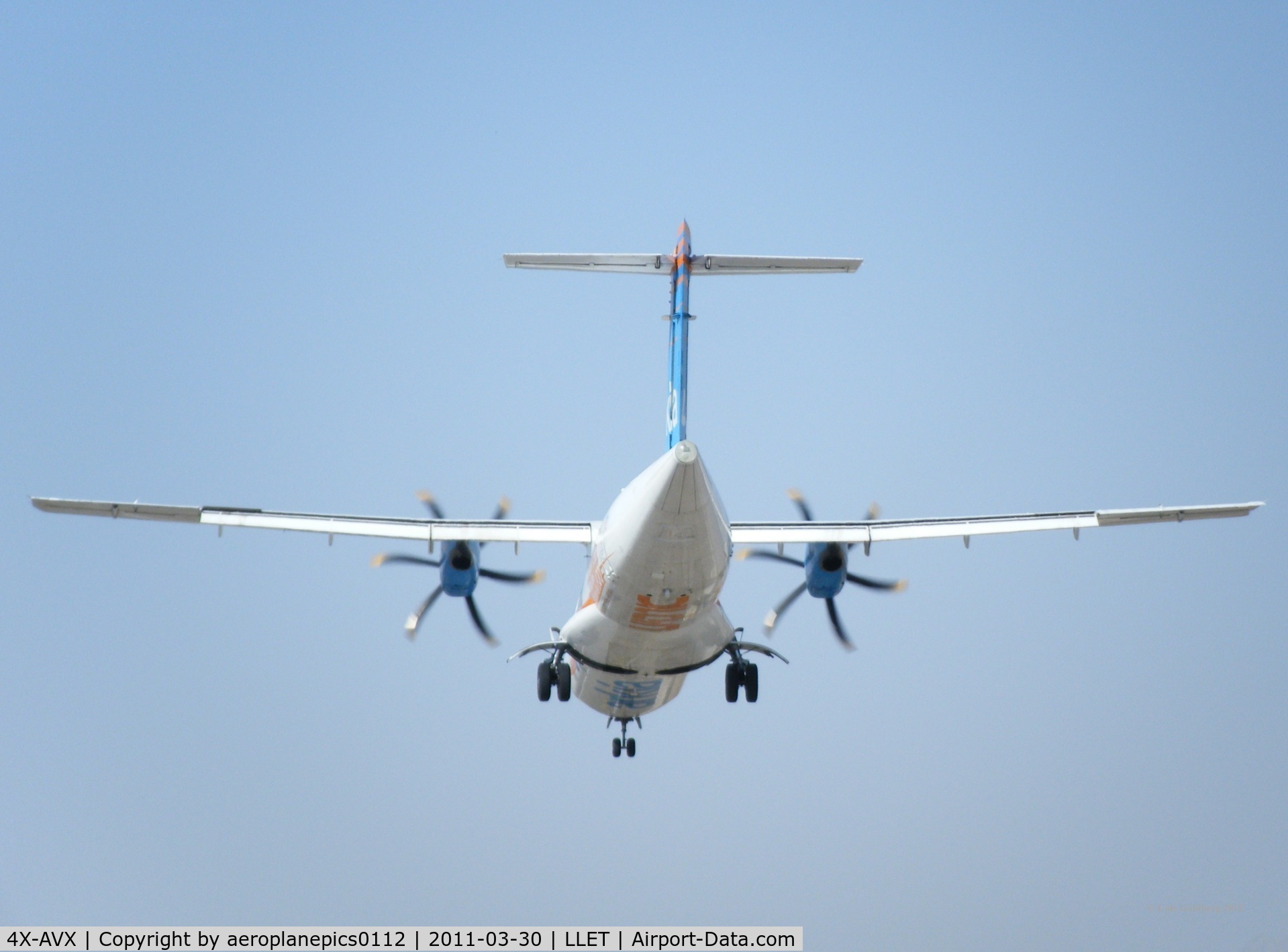 4X-AVX, 2001 ATR 72-212A C/N 656, 4X-AVX seen after passing overhead on final to Eilat Airport/J. Hozman Airport (ETH/LLET)