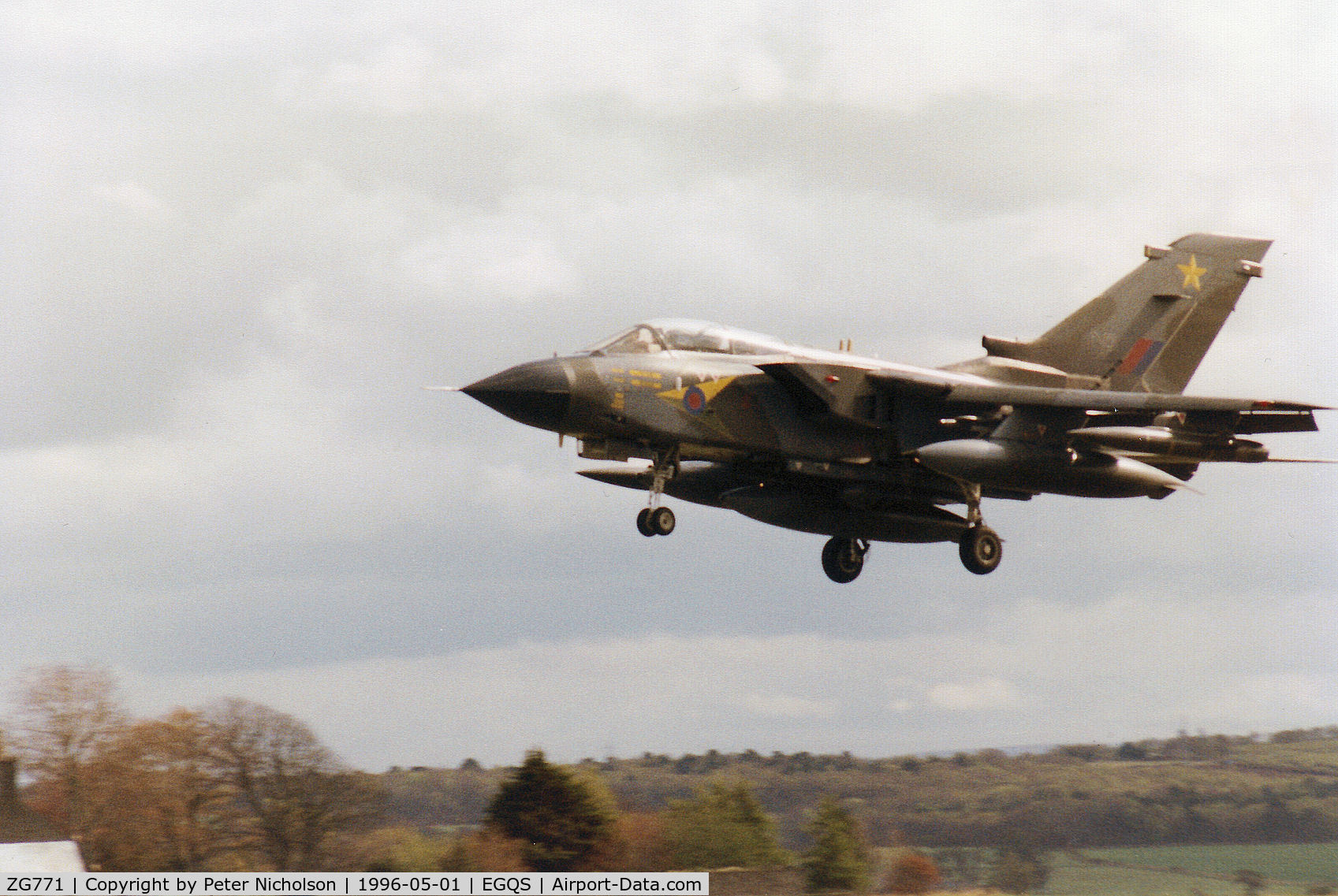 ZG771, 1991 Panavia Tornado GR.1 C/N 893/BT056/3440, Tornado GR.1 of 31 Squadron at RAF Bruggen on final approach to Runway 05 at RAF Lossiemouth in May 1996.