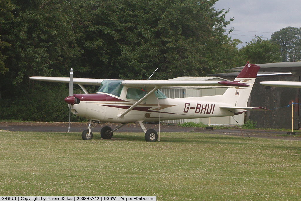 G-BHUI, 1979 Cessna 152 C/N 152-83144, Wellesbourne