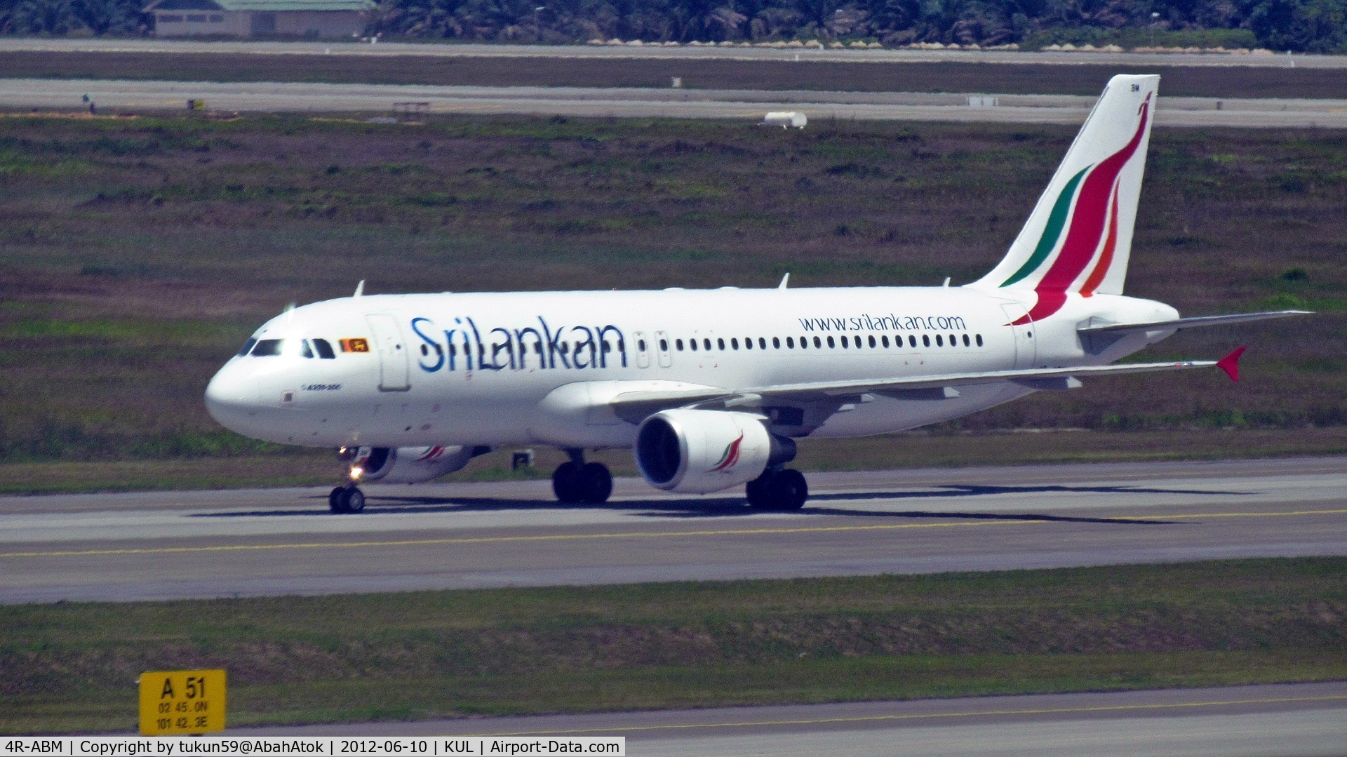 4R-ABM, 2011 Airbus A320-214 C/N 4694, SriLankan Airlines