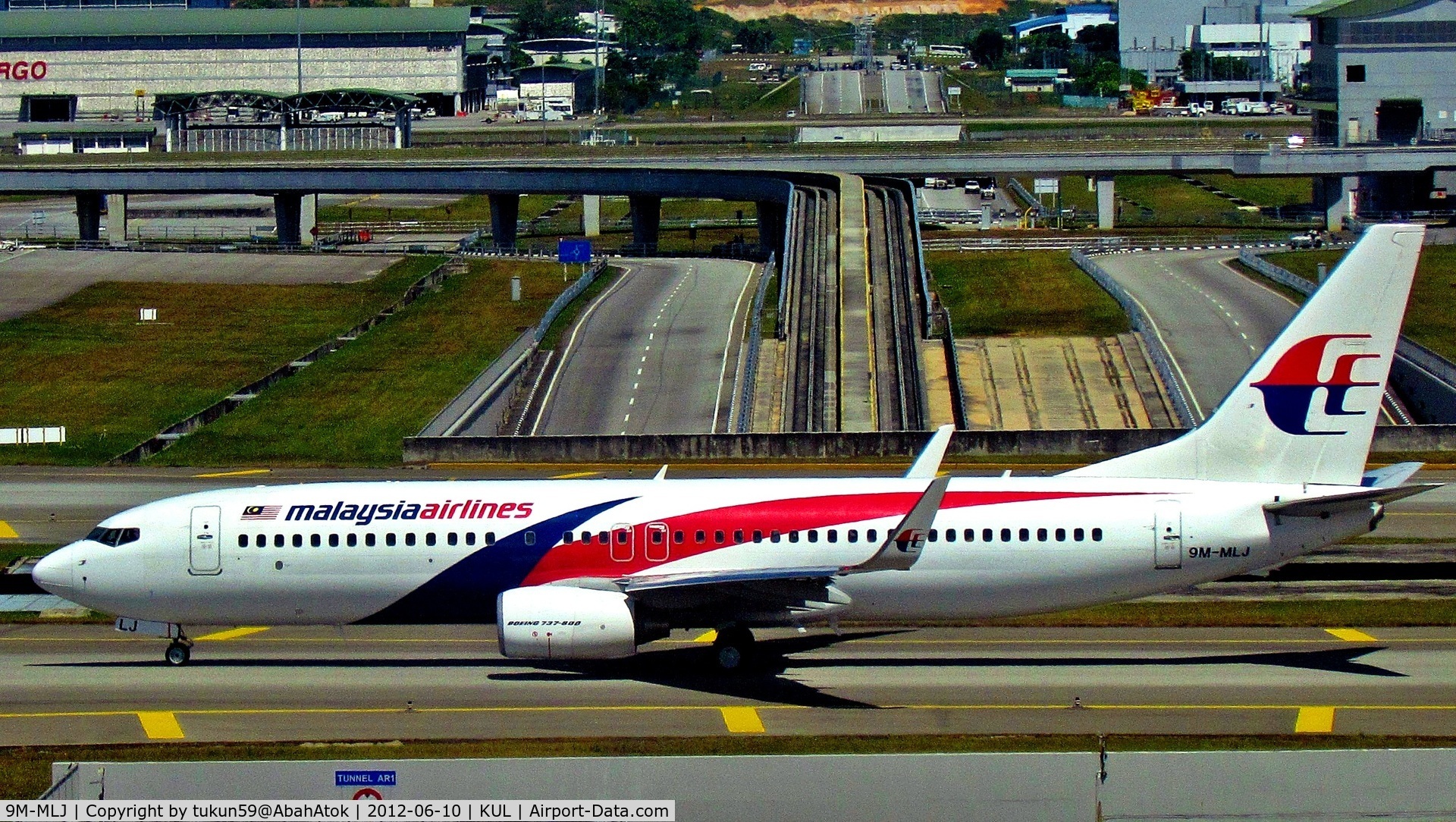 9M-MLJ, 1992 Boeing 737-4S3 C/N 25594, Malaysia Airlines