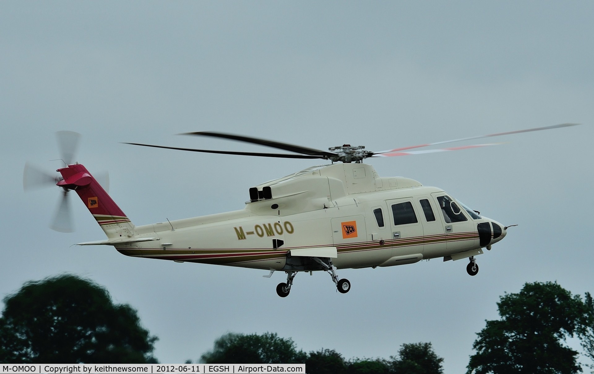 M-OMOO, 2011 Sikorsky S-76C C/N 760807, JCB formerly Harrods ? made two visits today.