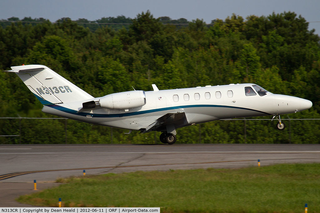 N313CR, 2005 Cessna 525A CitationJet CJ2 C/N 525A0234, Crypton Air LLC 2005 Cessna 525A CitationJet 2 N313CR from Oakland County International Airport (KPTK) - Pontiac, MI, landing RWY 23. Coming here to pick up two passengers and head to Detroit Metro Wayne County Airport (KDTW).
