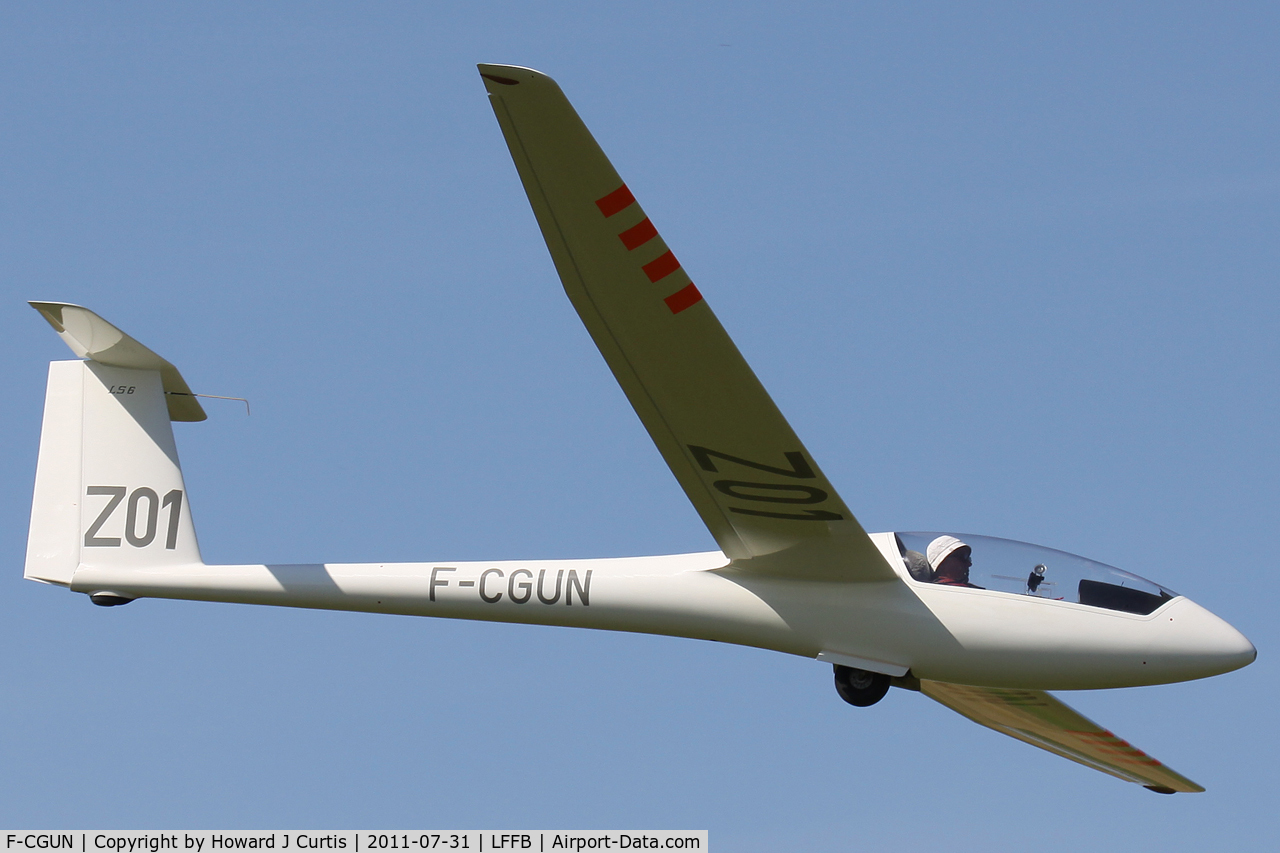 F-CGUN, Rolladen-Schneider LS-6a C/N 6087, Operated by Association Aéronautique du Val d'Essonne.
