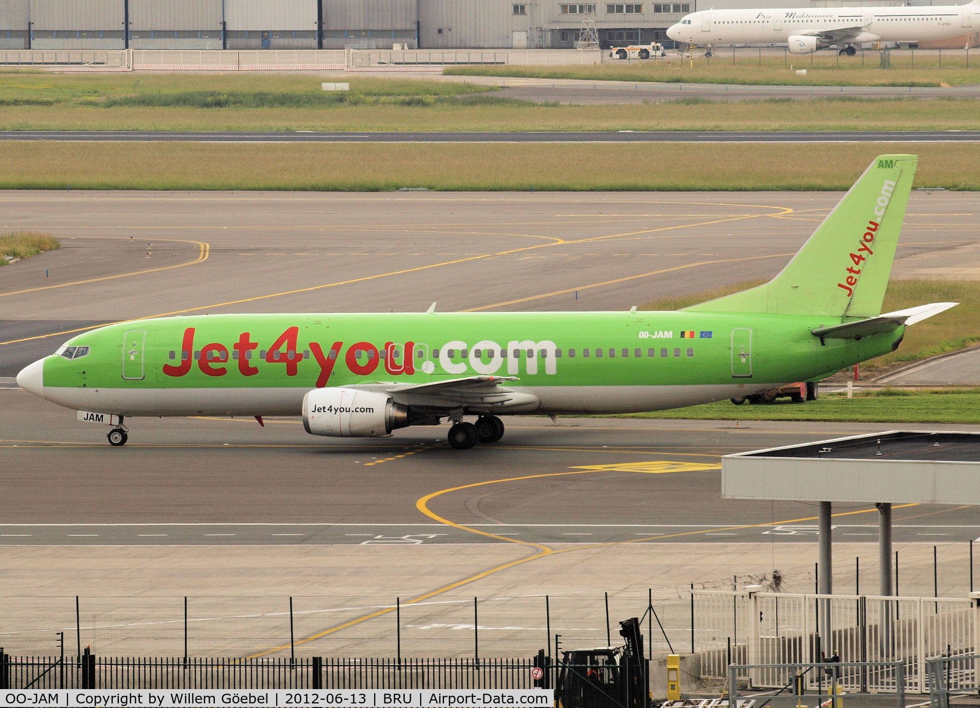 OO-JAM, 1997 Boeing 737-46J C/N 28867, Taxi to his gate on Brussel Airport