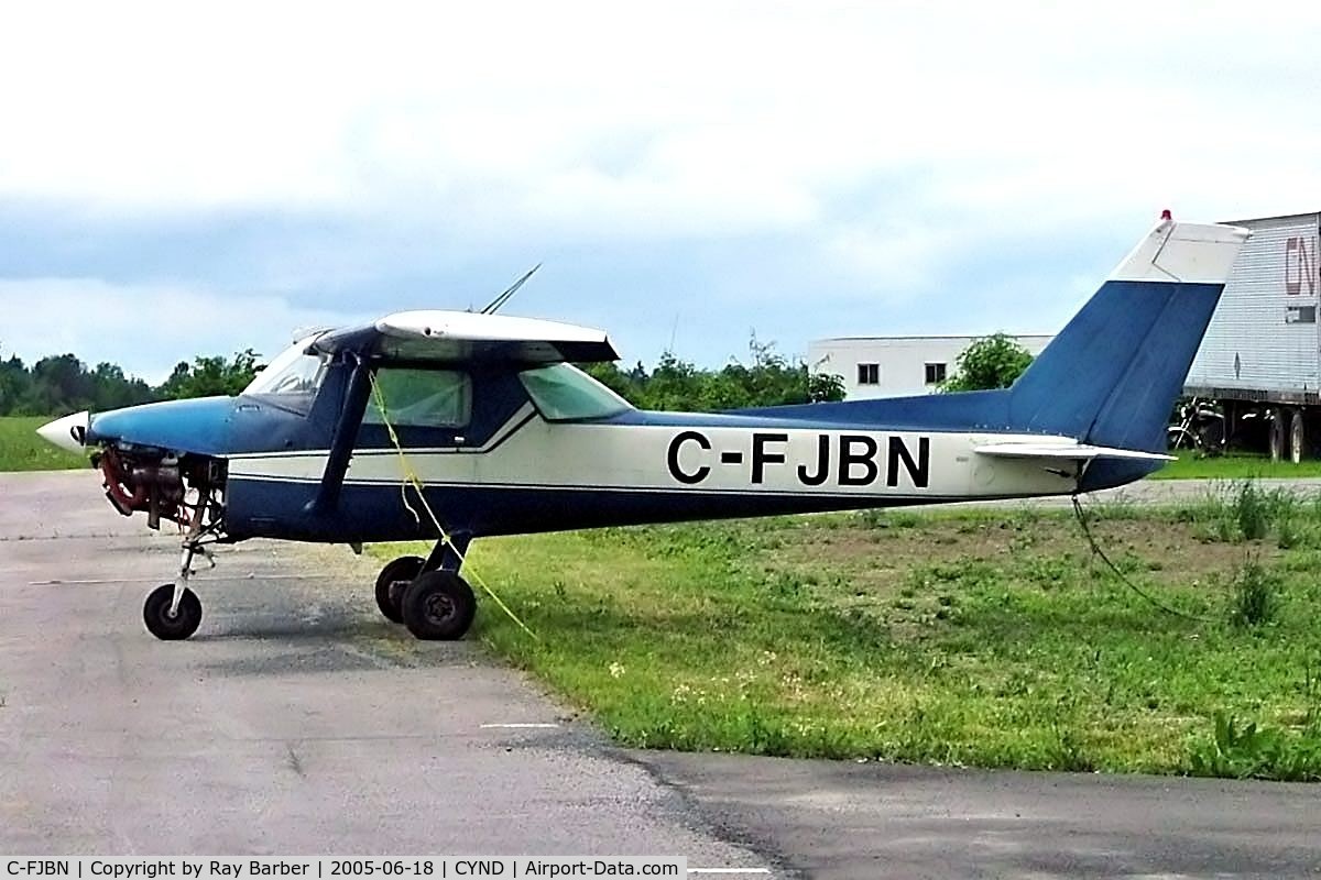 C-FJBN, 1976 Cessna 150M C/N 15076916, Minus part of engine cowl.