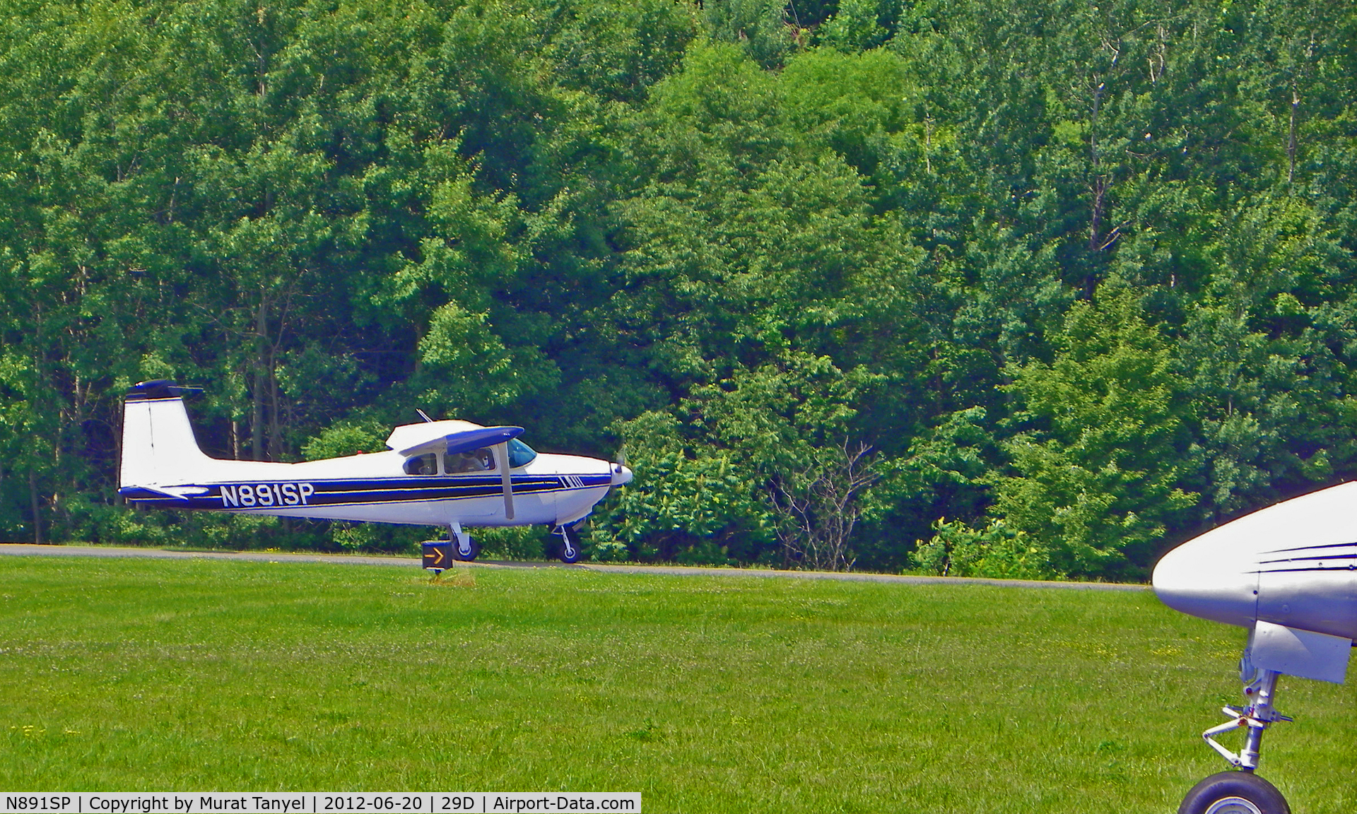 N891SP, 1957 Cessna 182A Skylane C/N 34272, Running down the runway