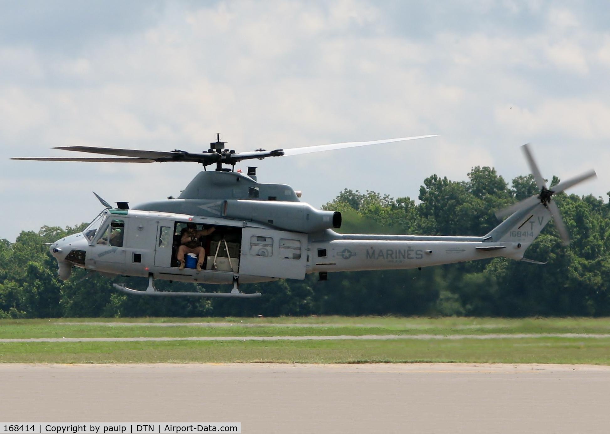 168414, Bell UH-1Y Venom C/N 55151/Y63, Departing Downtown Shreveport.