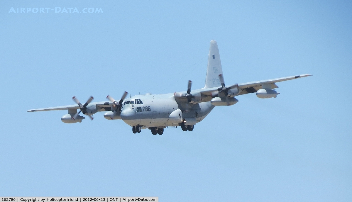 162786, 1983 Lockheed KC-130T Hercules C/N 382-5011, Dropping the nose and preparing to land