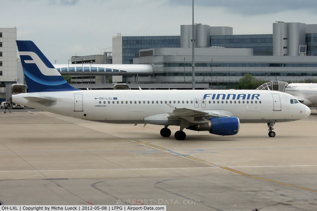OH-LXL, 2003 Airbus A320-214 C/N 2146, At Charles de Gaulle