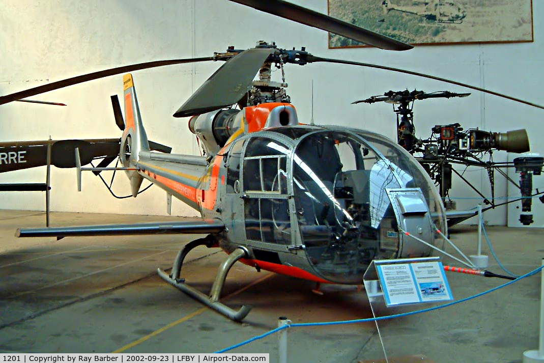 1201, Aérospatiale SA-349F Gazelle C/N 1201, Aerospatiale SA.349F Gazelle [1201] Dax~F 23/09/2002. Displayed in Musee de l'ALAT et de l'Helicopteres . This experimental helicopter is fitted with wings.