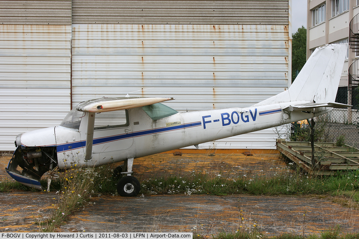 F-BOGV, Reims F150G C/N 0178, This has clearly seen better days!