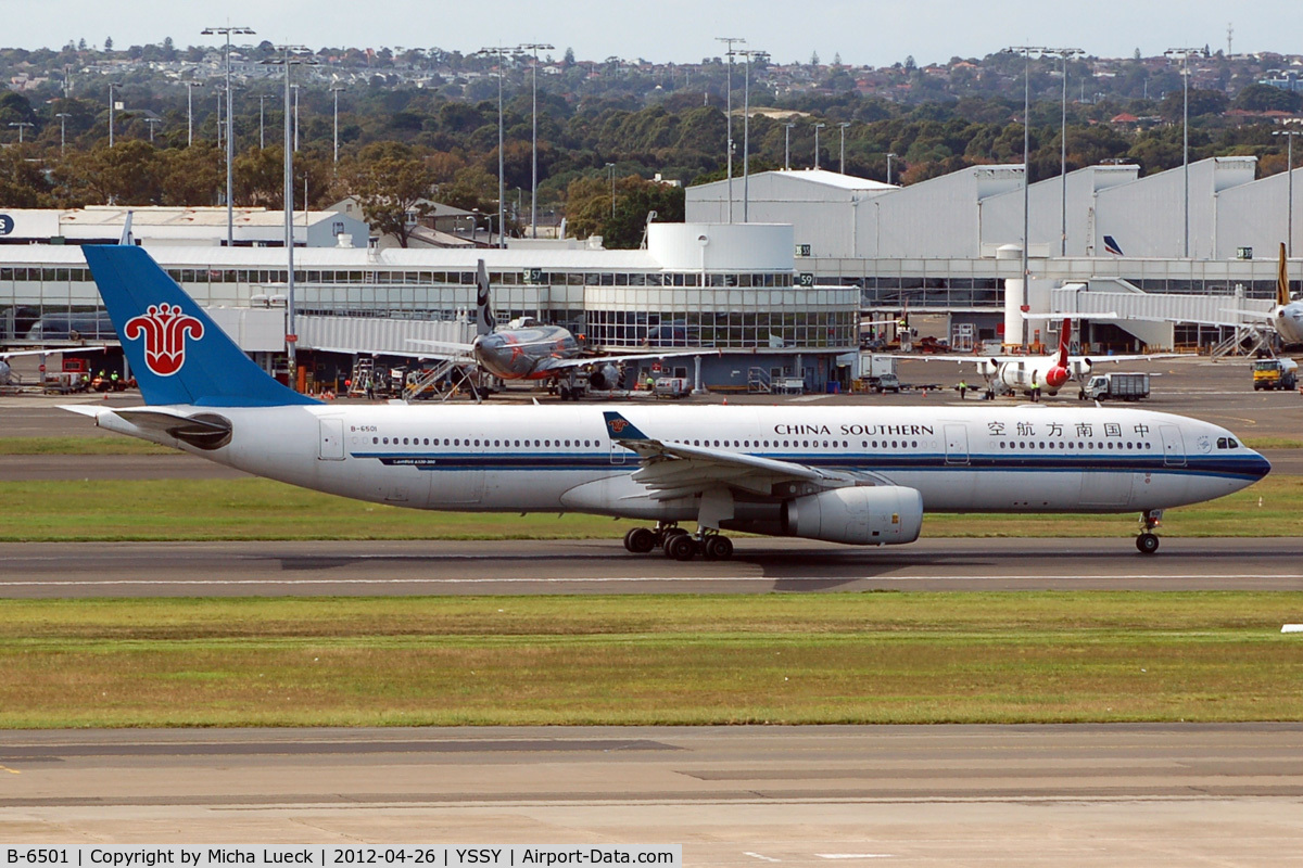 B-6501, 2008 Airbus A330-343 C/N 964, At Sydney